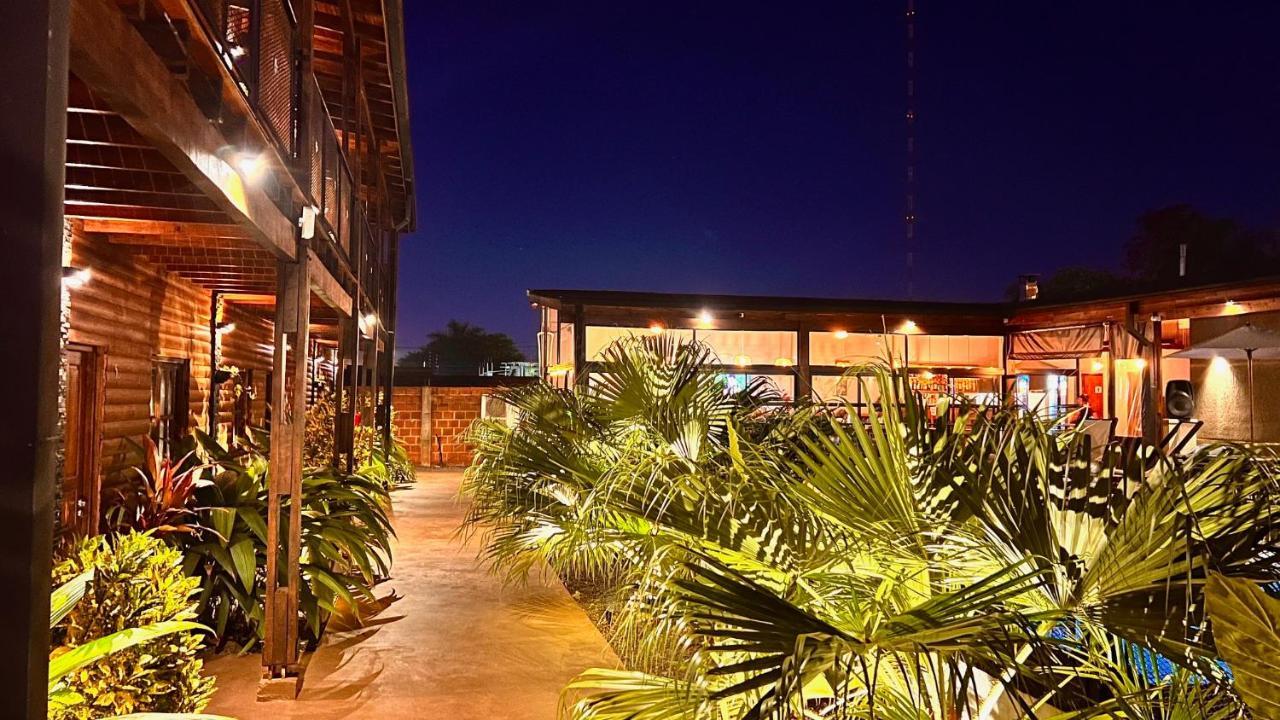 Alma Pura Hotel Puerto Iguazu Ngoại thất bức ảnh