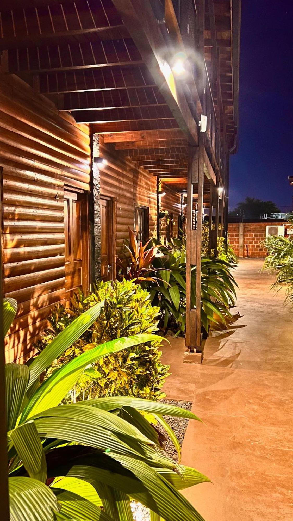 Alma Pura Hotel Puerto Iguazu Ngoại thất bức ảnh